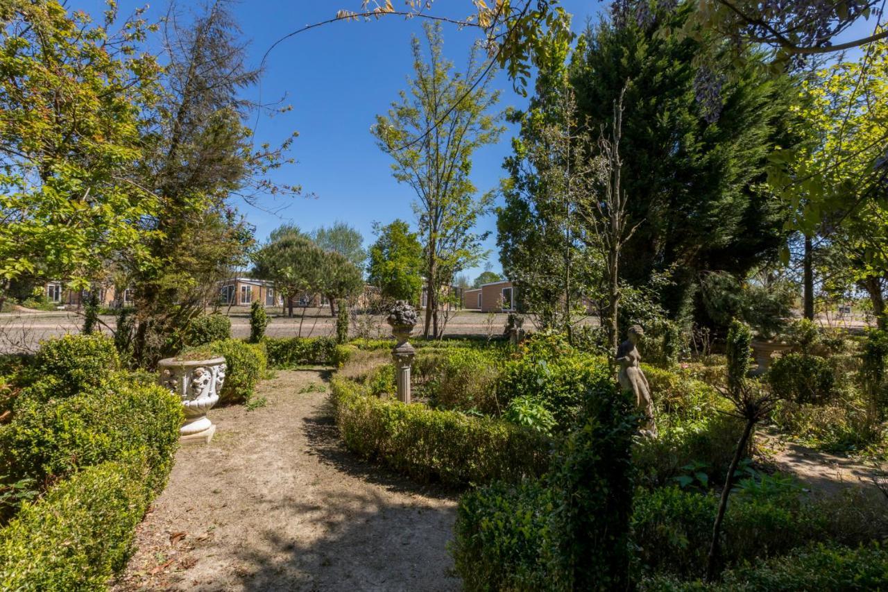 Welcome In - Vakantiepark Fort Den Haak Vrouwenpolder Exterior foto